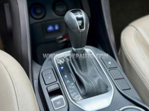 Xe Hyundai SantaFe 2.2L 4WD 2016 Nâu, Nội Thất Kem